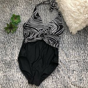 🌻 Swim Sets One Piece Swimsuit Swimwear Size 10